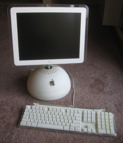 [Apple iMac G4]