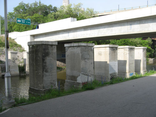 [ON 403 photo]